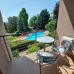 Pax 3* Balatonalmádi