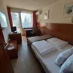 Hotel Pax 3*