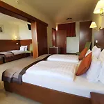 Hotel Pax 3*