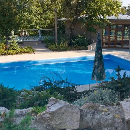 Otel Pax Balatonalmádi