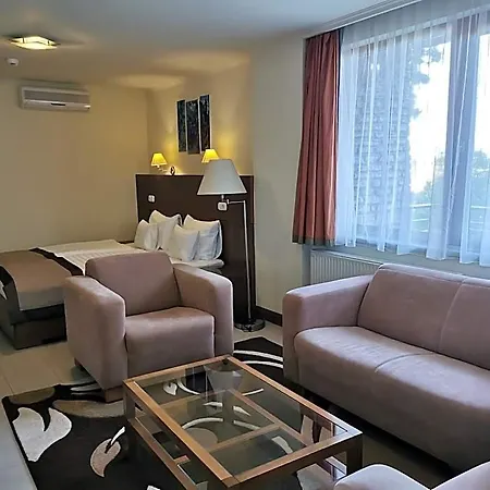 Pax Hotel