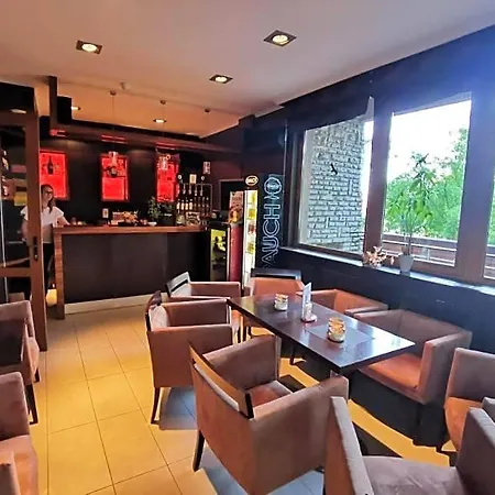 Hotel Pax Balatonalmádi