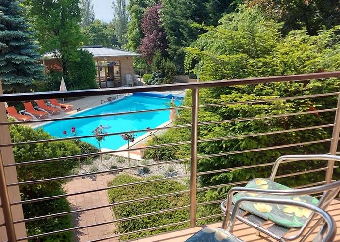 Pax فندق Balatonalmádi